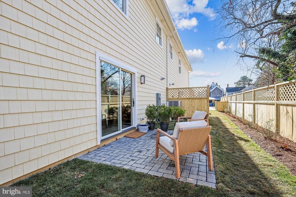 607 North Street - Photo 26