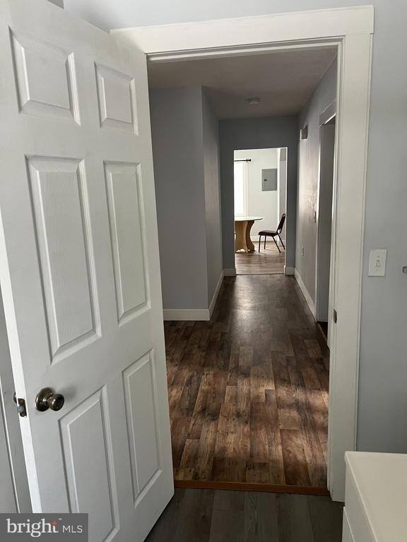 604 E Oak Street - Photo 8