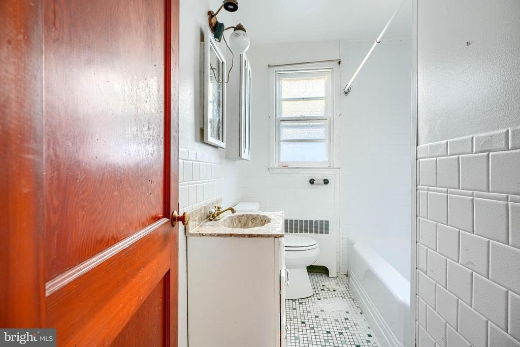 7839 Birmingham Avenue - Photo 13