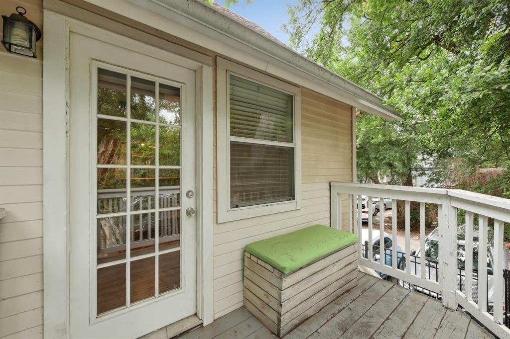 1110 W 22nd St - Photo 8