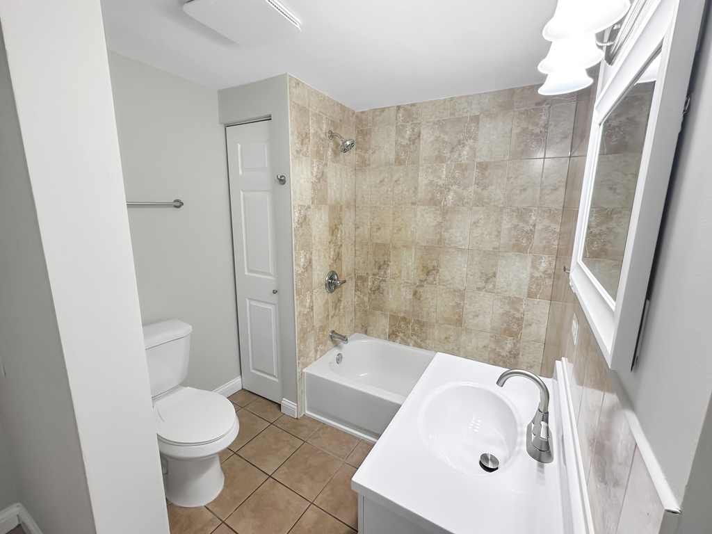 3135 Chicago Road - Photo 6