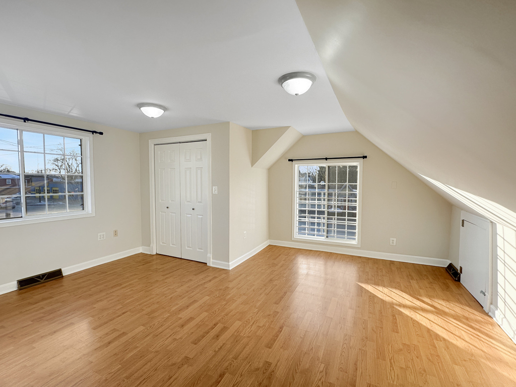 3135 Chicago Road - Photo 10