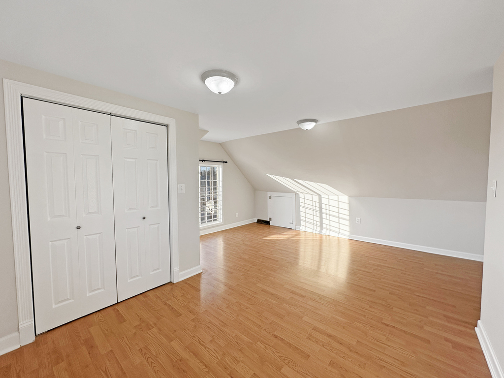 3135 Chicago Road - Photo 9