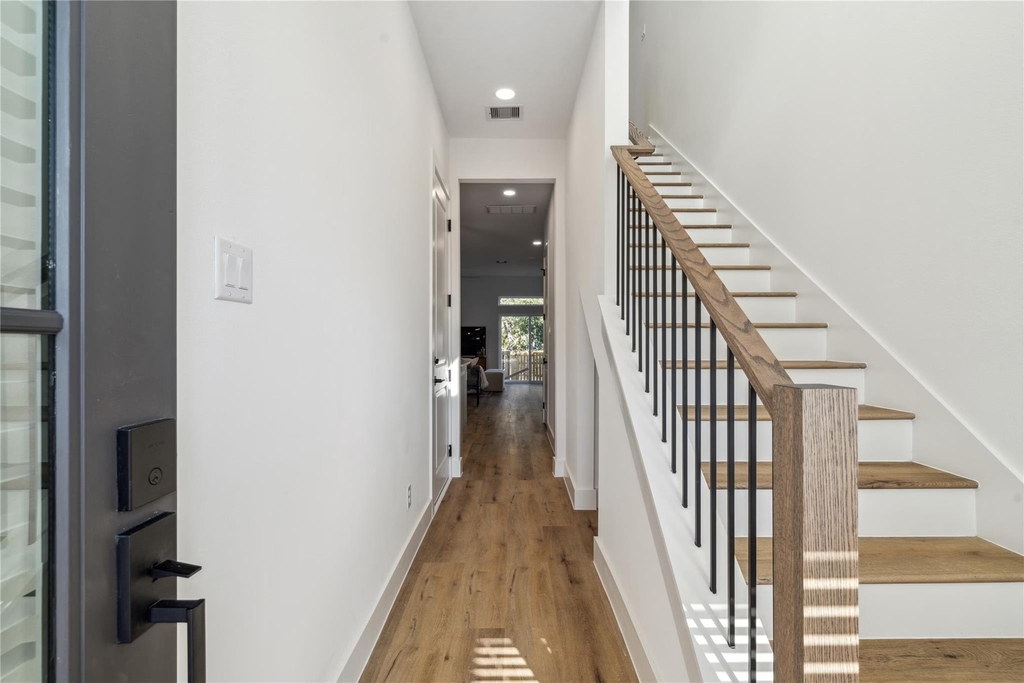 3117 Evella Street - Photo 2