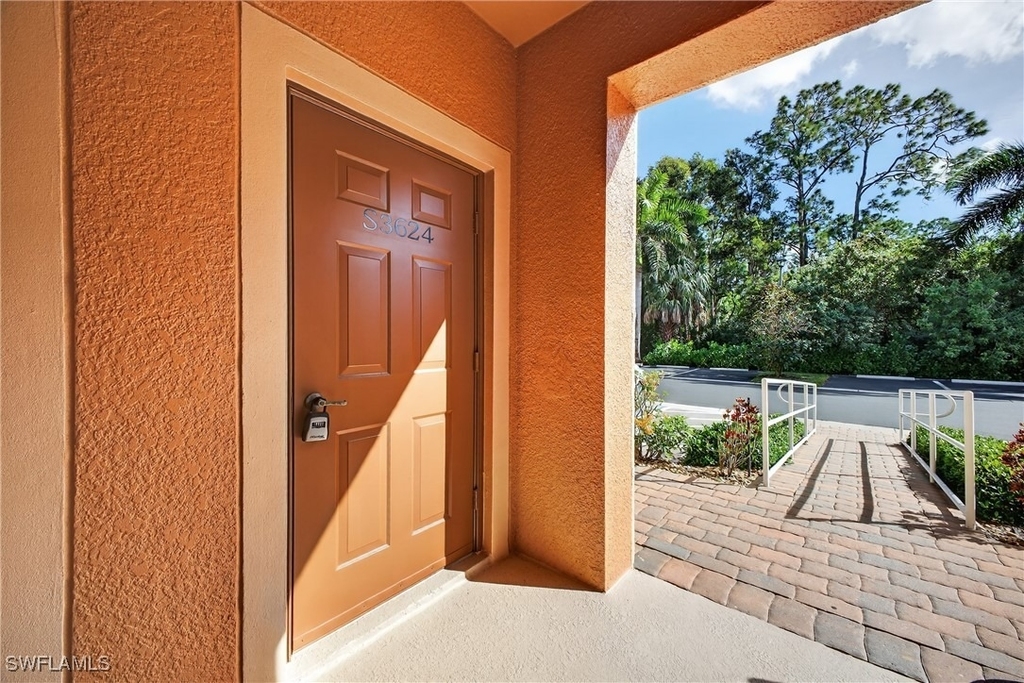 9601 Spanish Moss Way - Photo 19