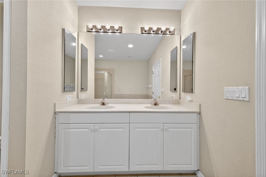 9601 Spanish Moss Way - Photo 12