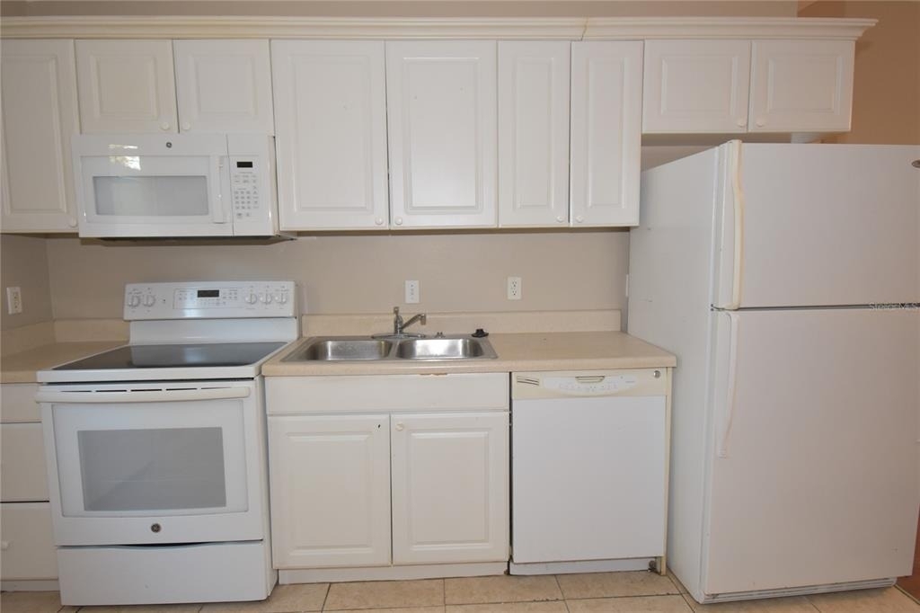 4406 E Mango Terrace - Photo 4