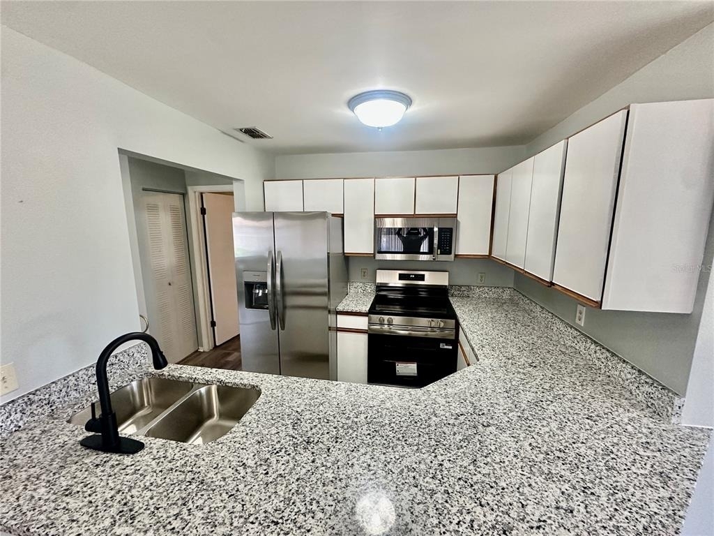 7903 Waterview Way - Photo 11
