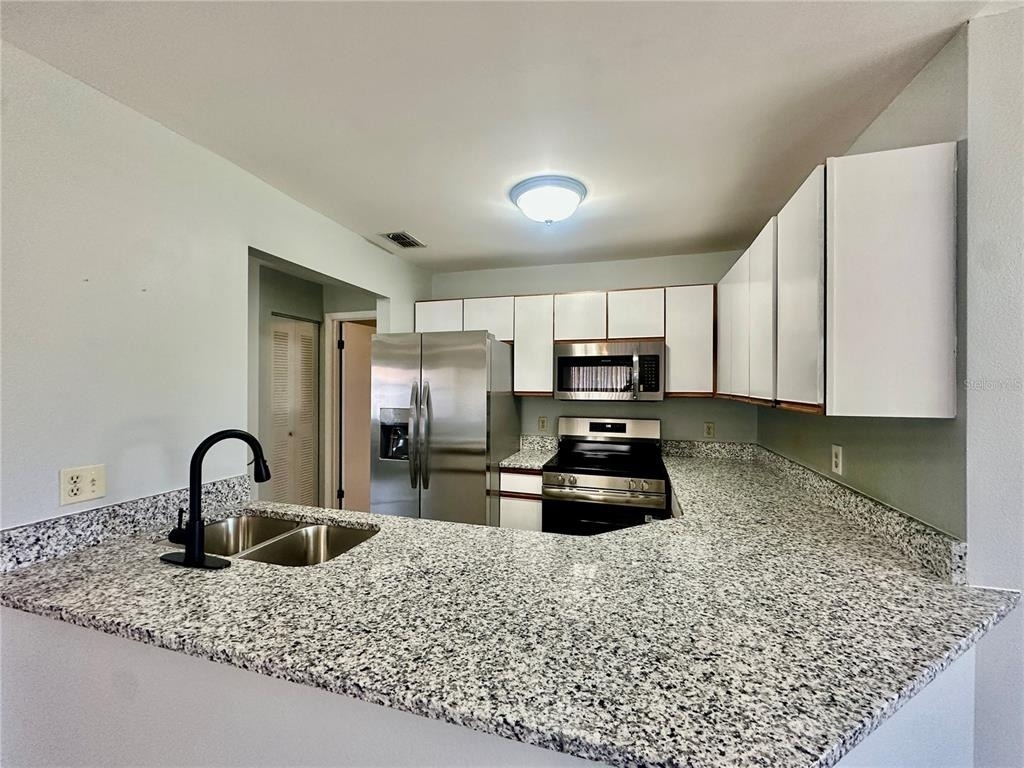7903 Waterview Way - Photo 8