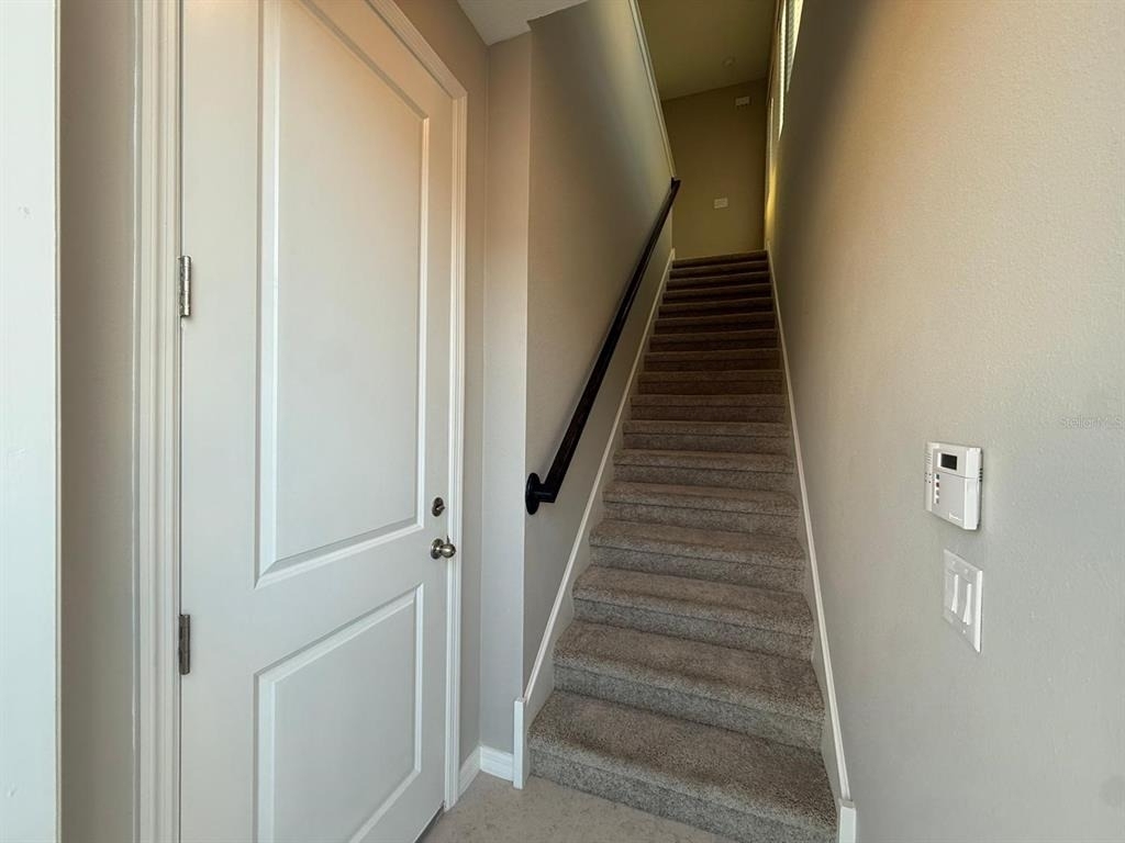 3124 Voyager Avenue - Photo 1
