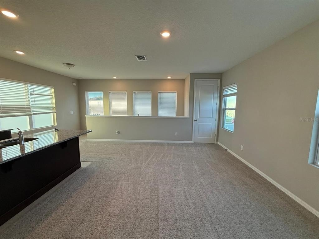 3124 Voyager Avenue - Photo 4