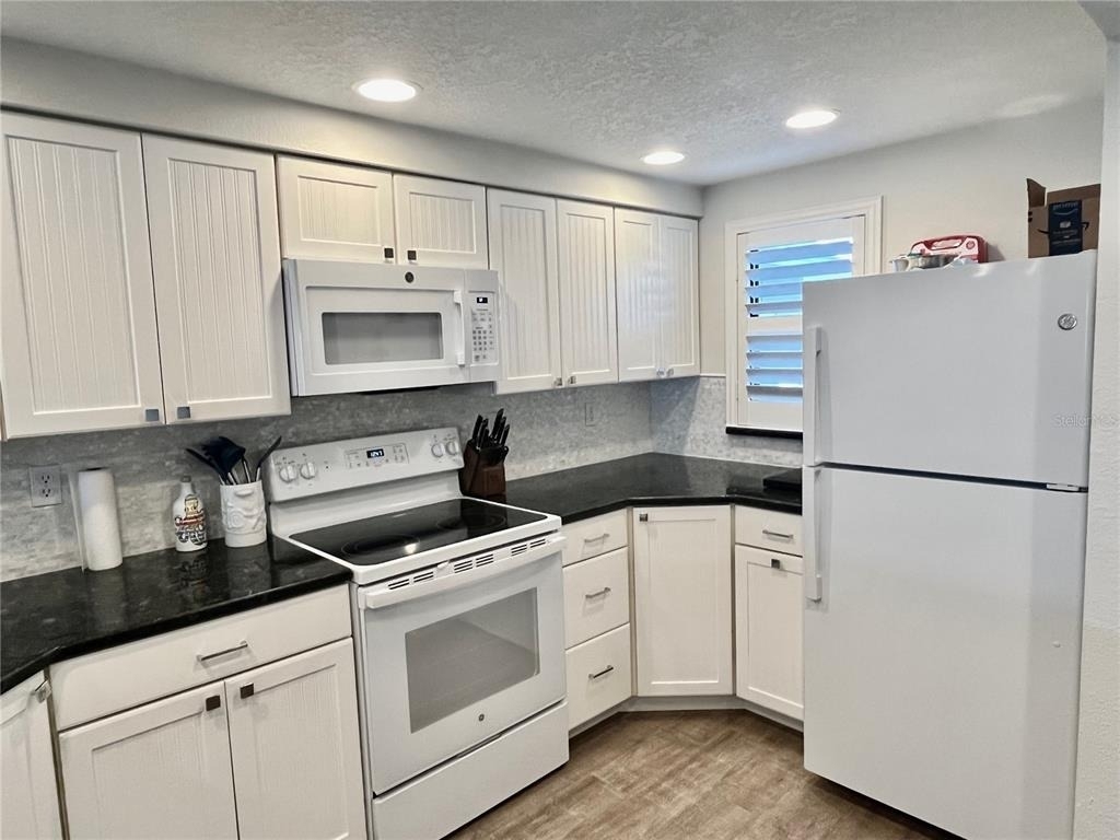 2100 N Peninsula Avenue - Photo 14
