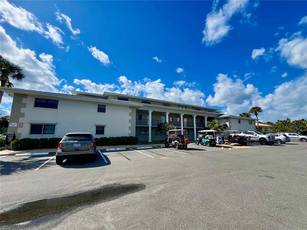 2100 N Peninsula Avenue - Photo 1