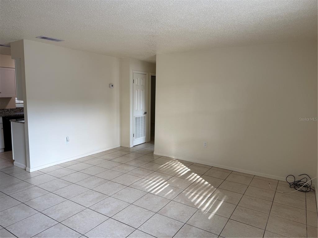 822 S Lone Oak Drive - Photo 2