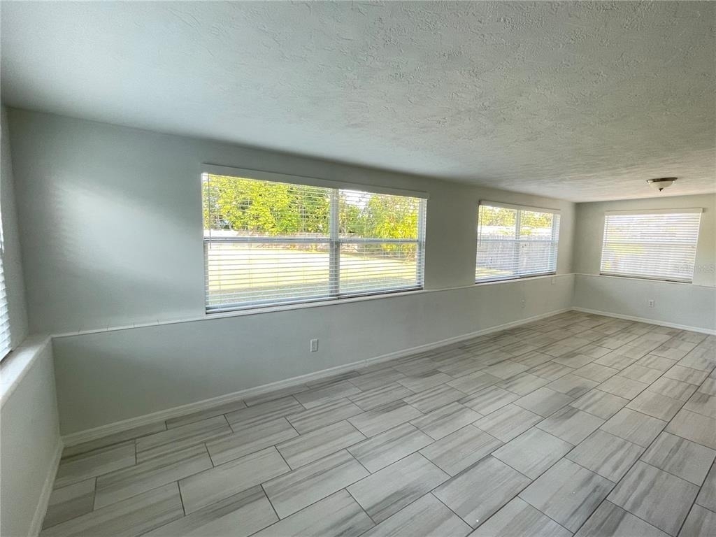 6405 White Sands Terrace - Photo 9