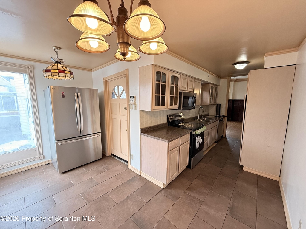 629 Clay Avenue - Photo 9