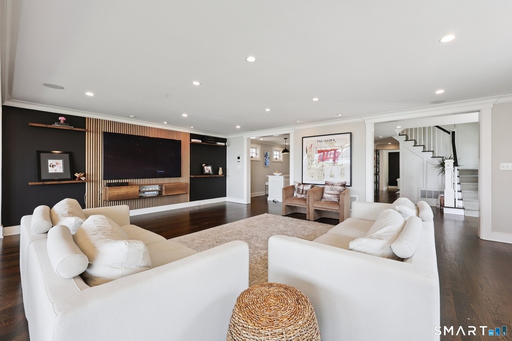 19 Middle Beach Road - Photo 6