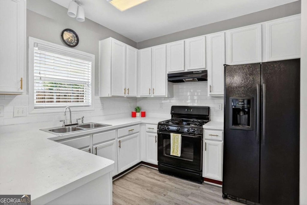 230 Valley Crossing - Photo 6