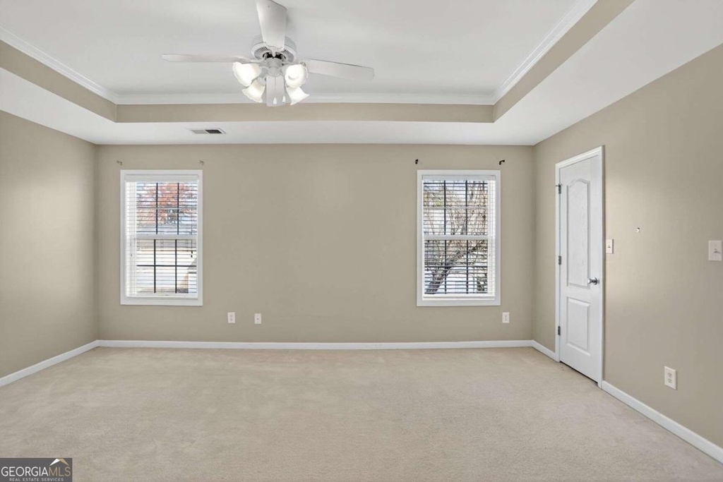 230 Valley Crossing - Photo 9