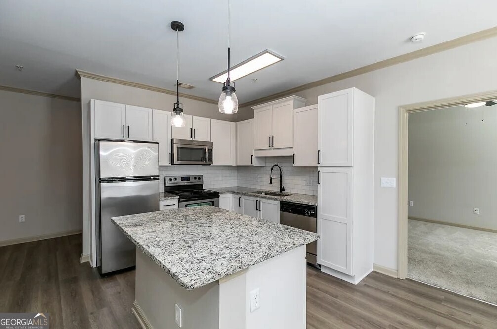 1000 Ashwood Parkway - Photo 4