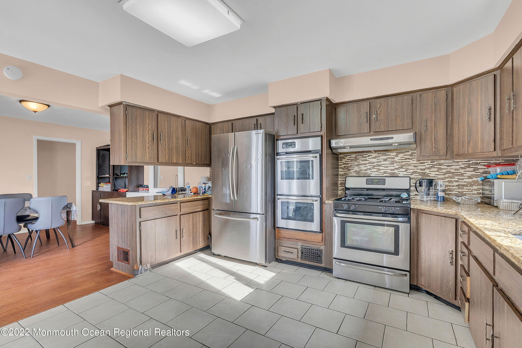 872 Red Oaks Drive - Photo 6