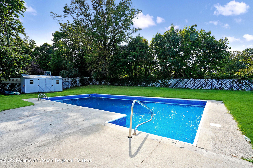 872 Red Oaks Drive - Photo 16