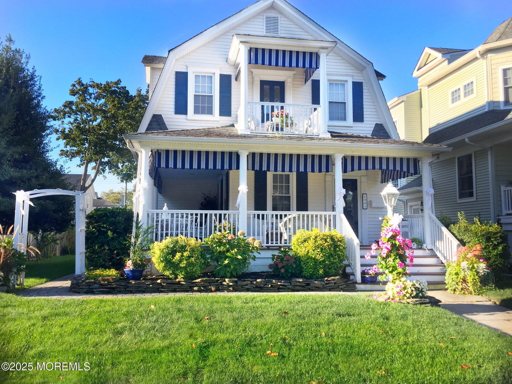 327 Woodland Avenue - Photo 0