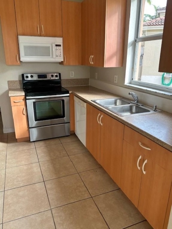 1008 Ne 39th Avenue - Photo 2