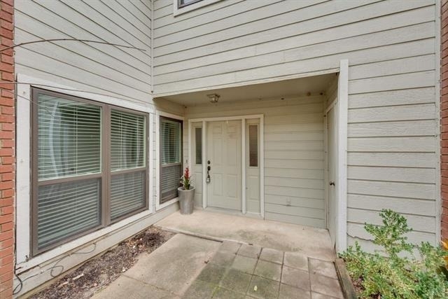 8404 Forest Lane - Photo 4