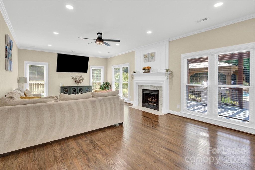 8534 Headford Road - Photo 35