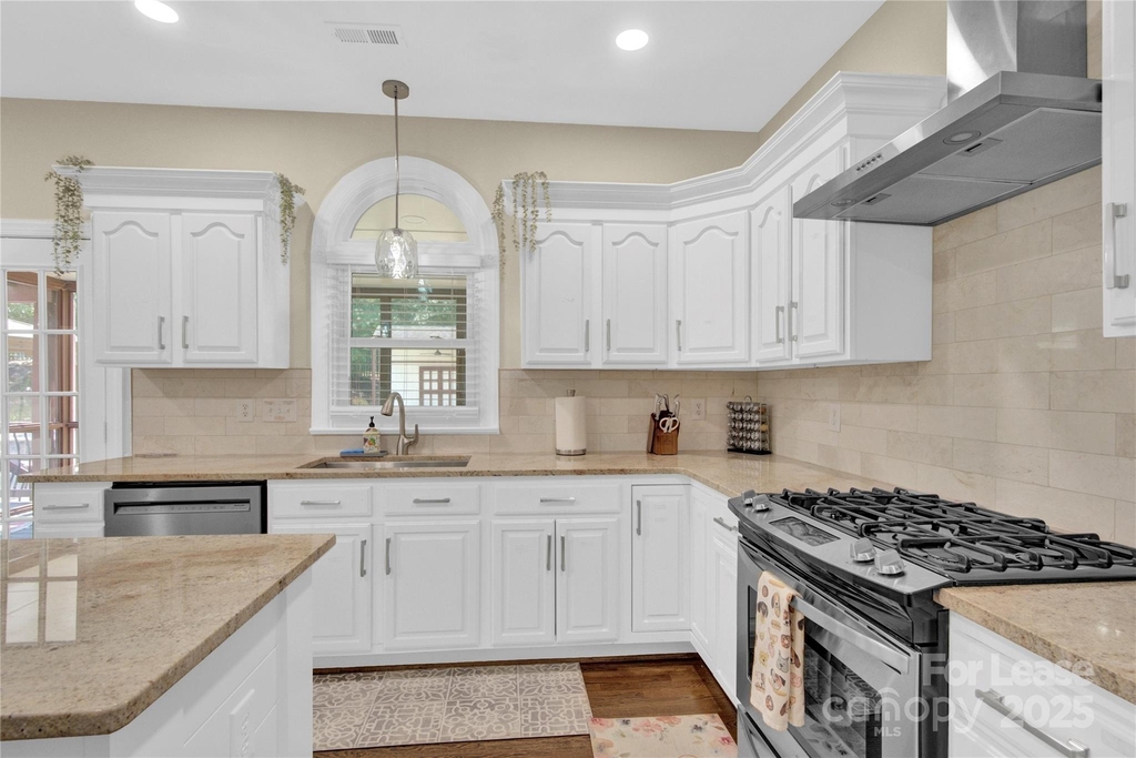 8534 Headford Road - Photo 43