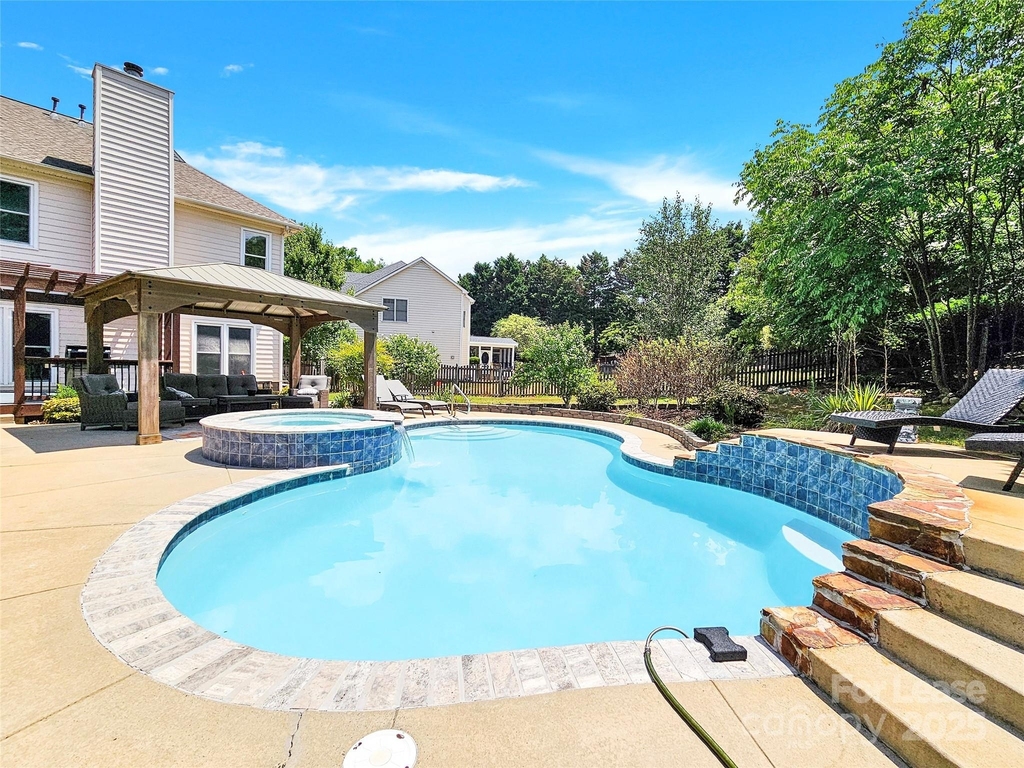 8534 Headford Road - Photo 5