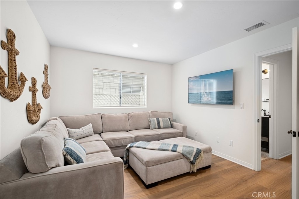 117 Marine Avenue - Photo 9