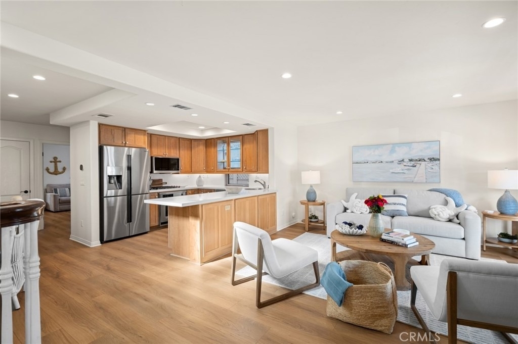 117 Marine Avenue - Photo 5
