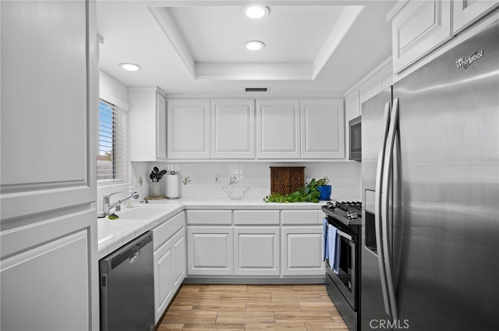 117 Marine Avenue - Photo 23