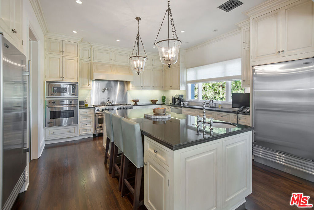 980 Stradella Road - Photo 8