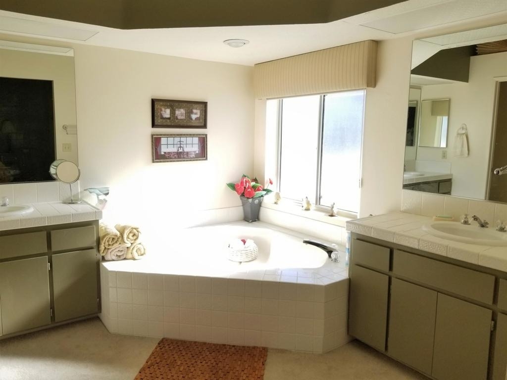 319 Vista Royale Drive - Photo 13