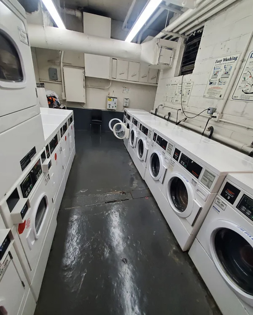 235 West 22nd Street - Photo 9