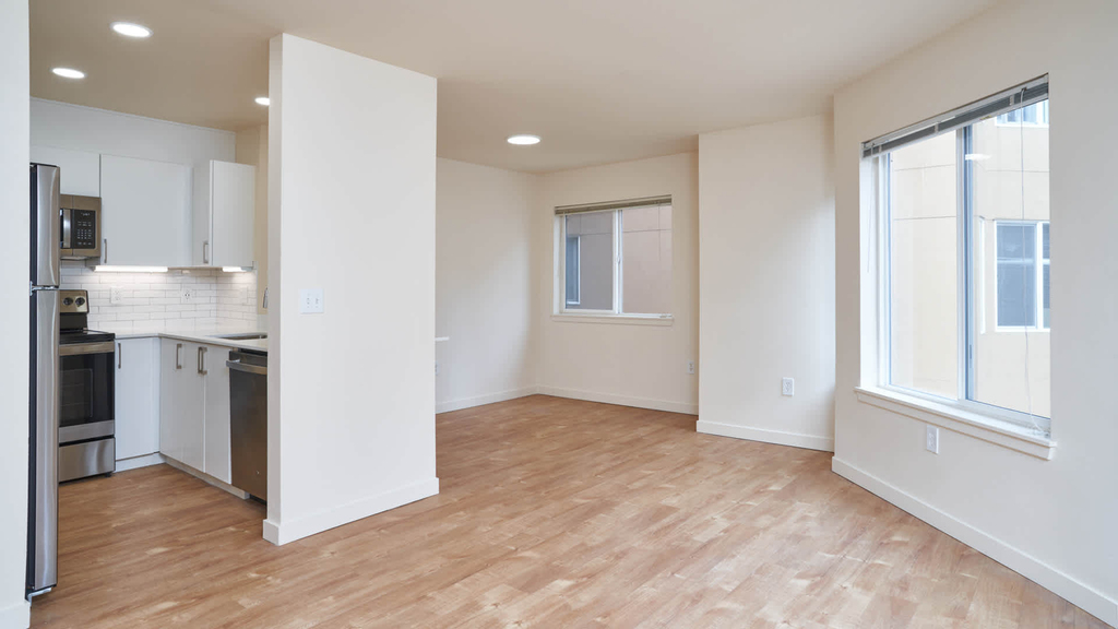 938 110th Ave Ne - Photo 40