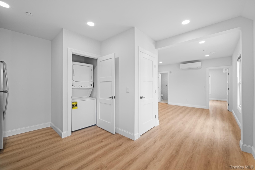 584 Main Street - Photo 4