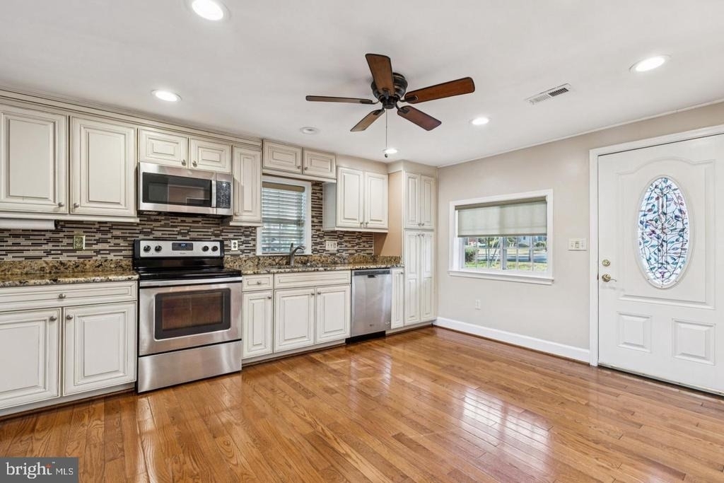 7714 Arlen Street - Photo 1