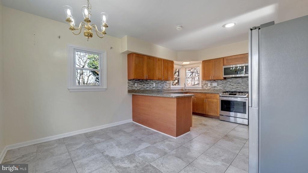 1604 Woodhill Court - Photo 5
