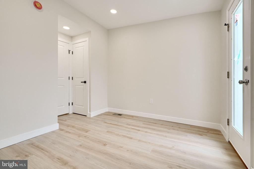 602 S Streeper Street - Photo 17