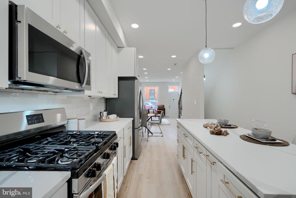 602 S Streeper Street - Photo 8