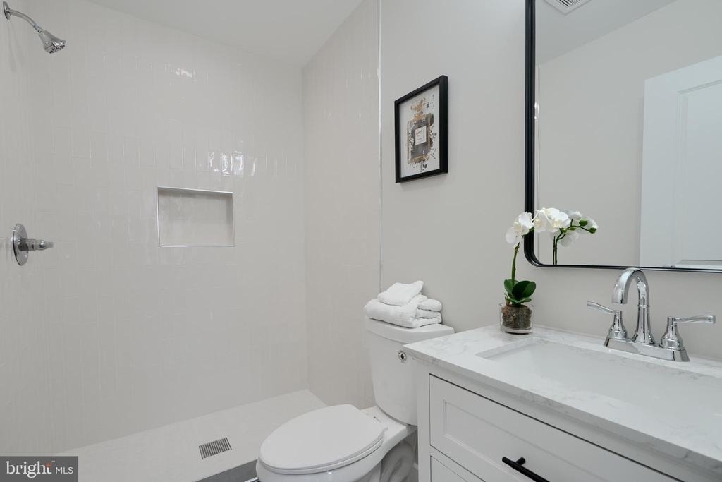 602 S Streeper Street - Photo 13