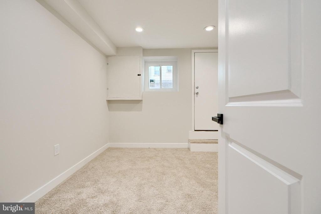 602 S Streeper Street - Photo 27