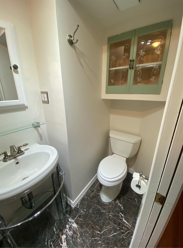2906 West Ave - Photo 10
