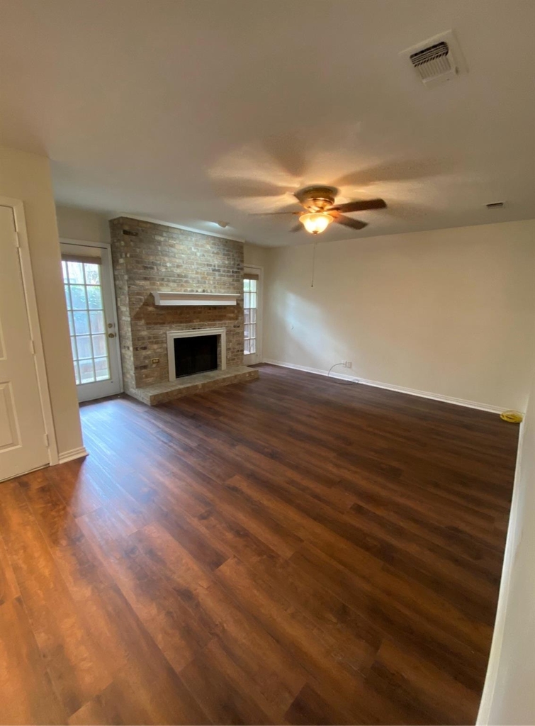 2906 West Ave - Photo 0