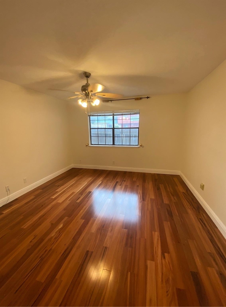 2906 West Ave - Photo 11