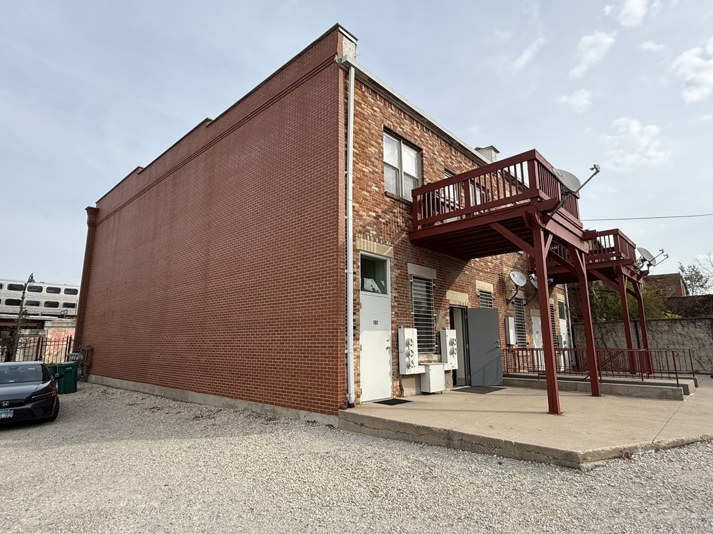 204 E Washington Street - Photo 10